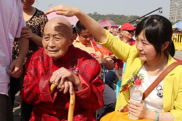 成都养老观察：责任与义务，未来养老院能否代替子女尽孝？(图3)